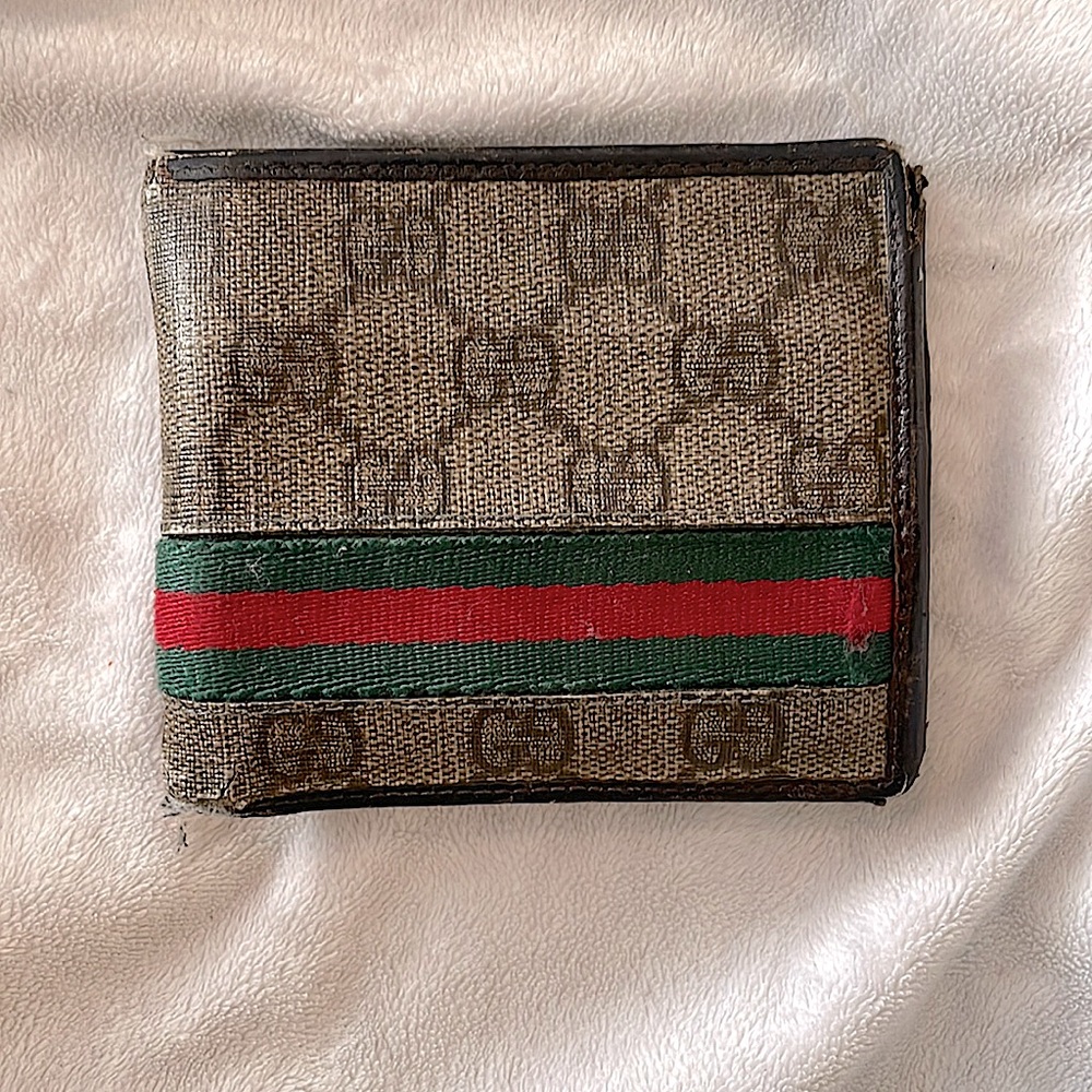 Gucci Wallet (Authentic)